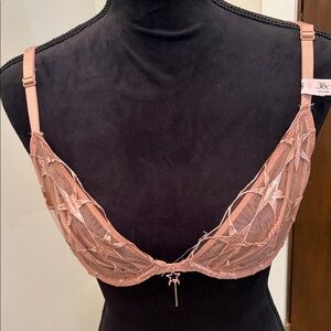 Victoria's Secret Star Mesh Bra in Peach (Never Worn)